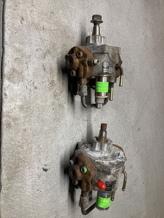 Горивна помпа за Тойота Авенсис/Тойота Корола 2.0D4D 116кс 03-05г