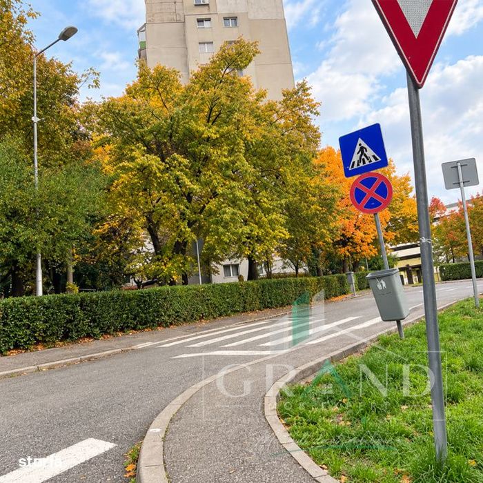 Apartament cu 2 camere decomandate si balcon inchis | Mehedinti | Mana