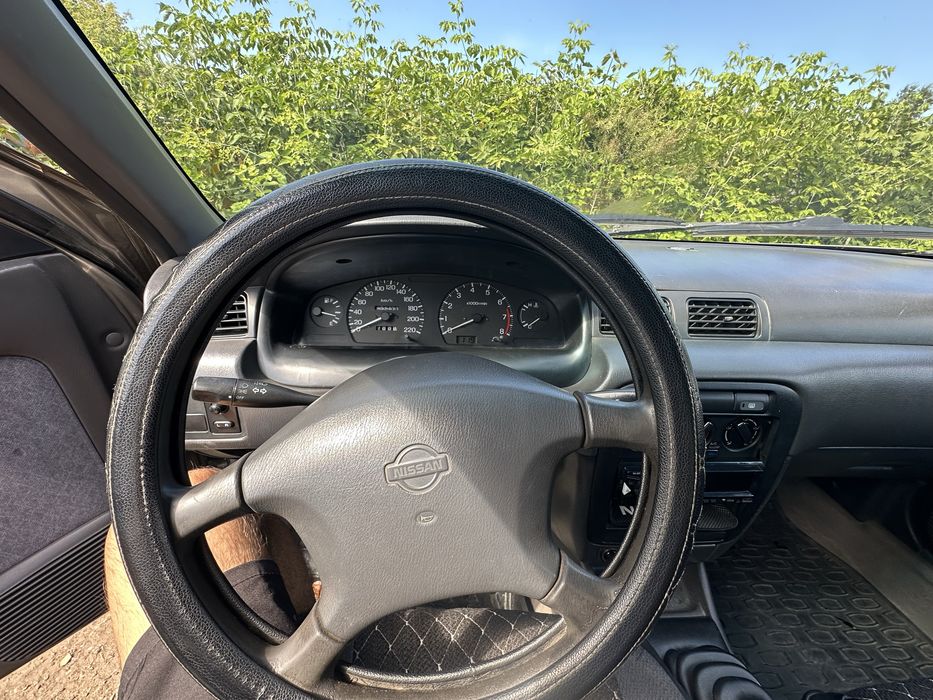 Nissan sunny /Ниссан санни