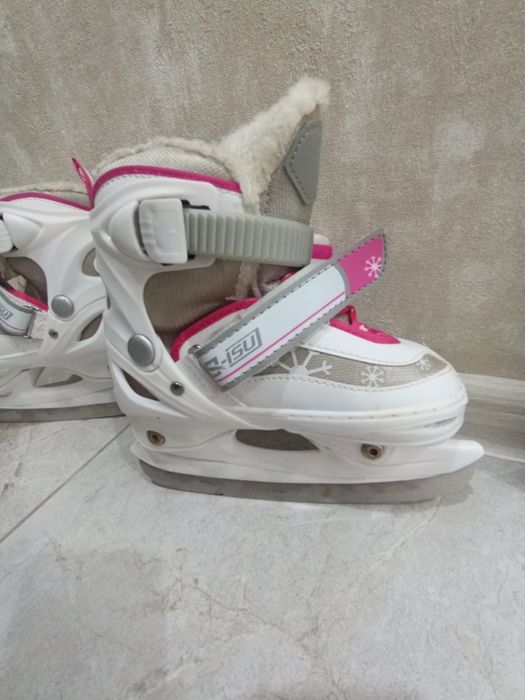 Продаю коньки детские