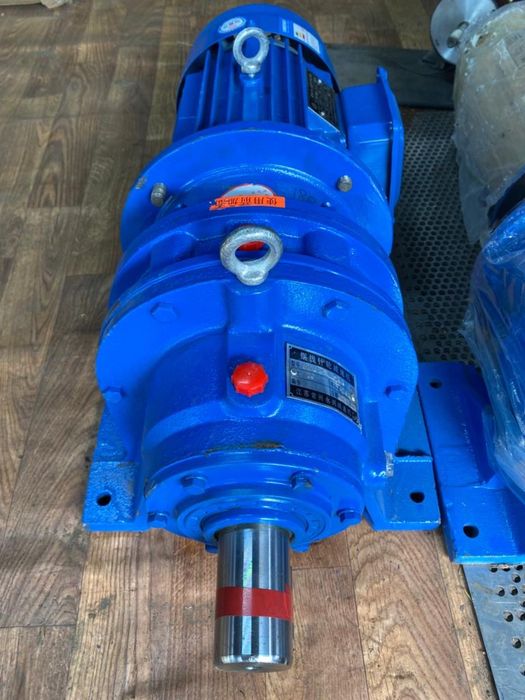 Электродвигатель редуктор