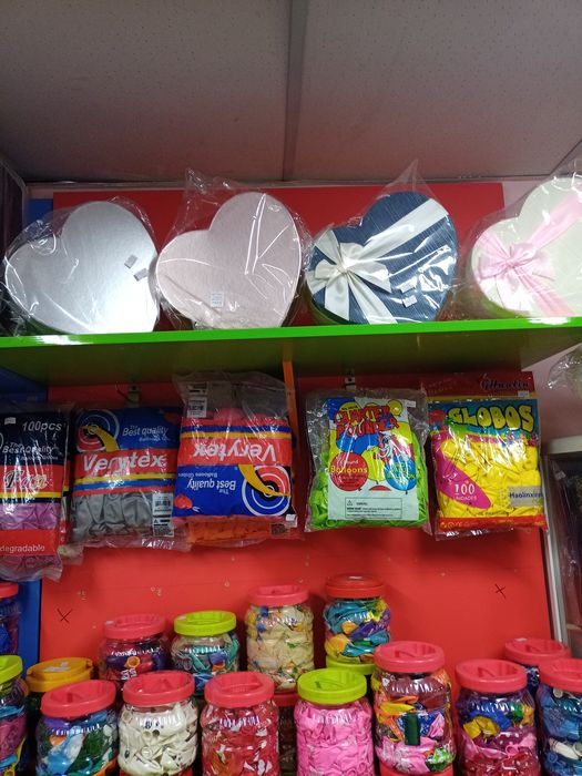 Подарочные коробки