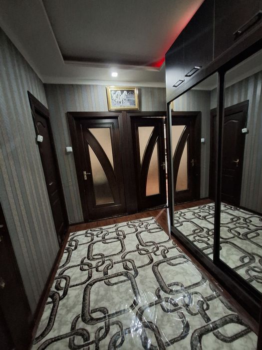 Аренда чиланзар 8.  Трёх комнатная. Ориентир ЗАГС