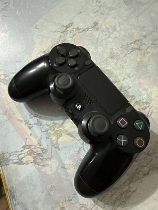 PS4 геймпад Sony Dualshock black v2