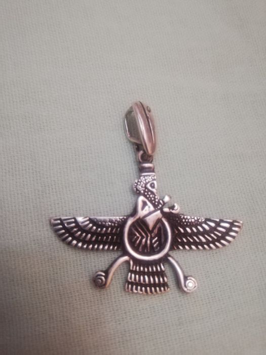 Серебряный кулон Фрахавар
