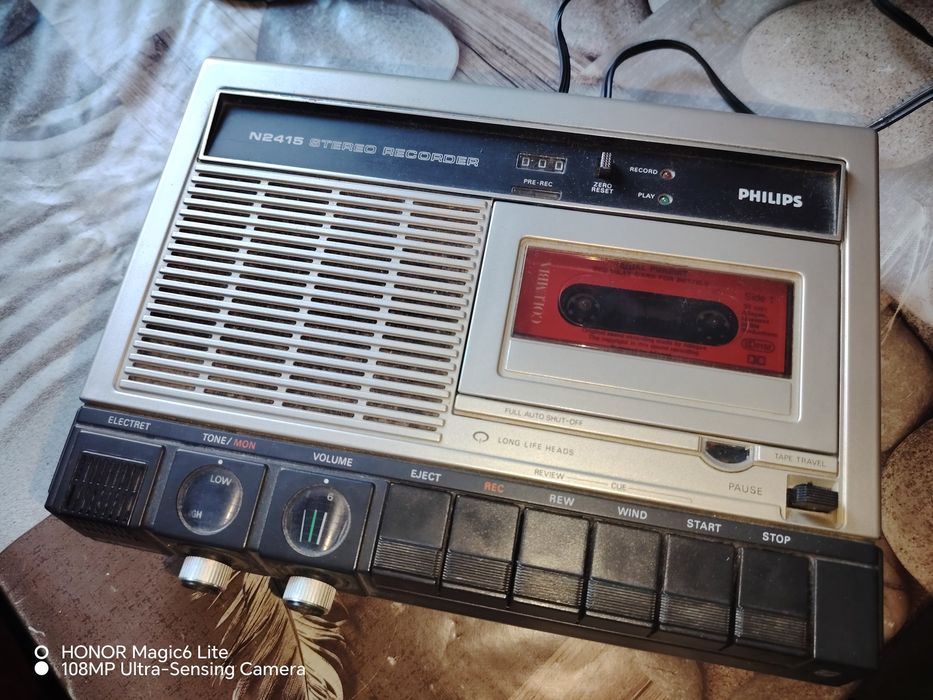 Reportofon Philips N2415 full box