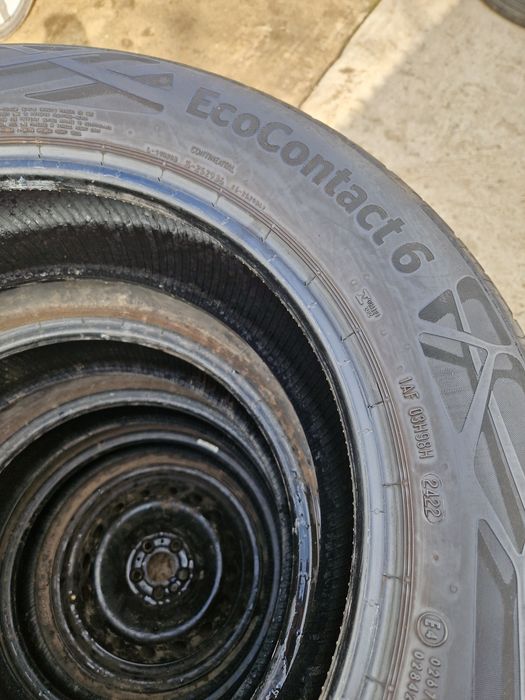 215 60 17 vara Continental 2022