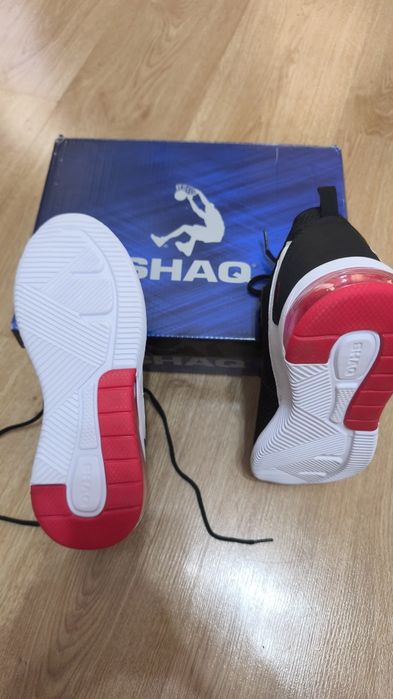 Adidasi SHAQ 37 noi in cutie