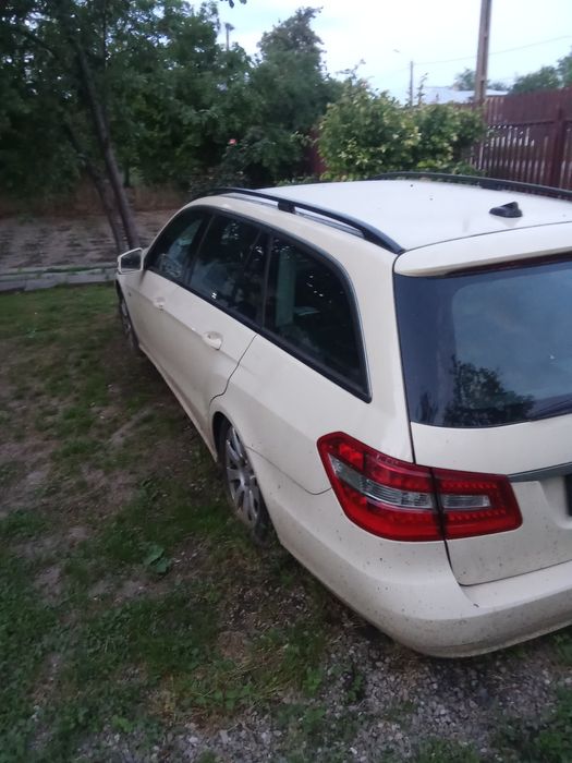 MERCEDES-BENZ E-Class 2012 — imagine 5