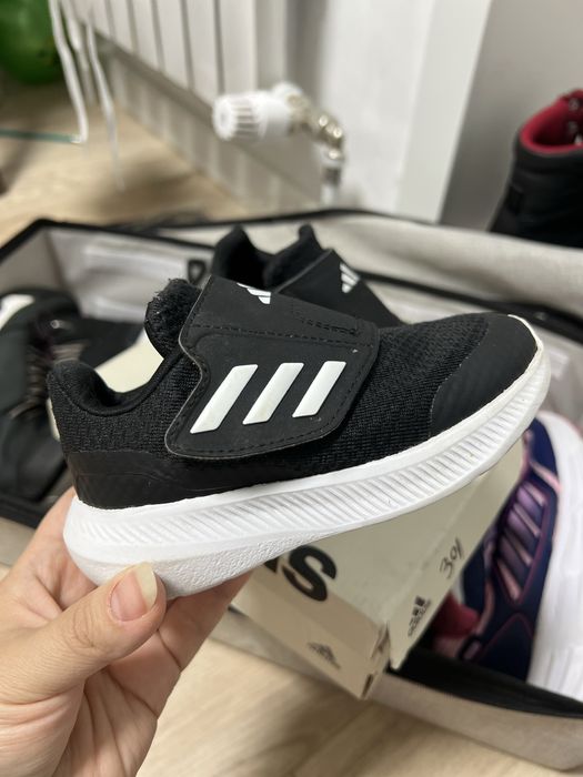 Детские кроссовки Adidas