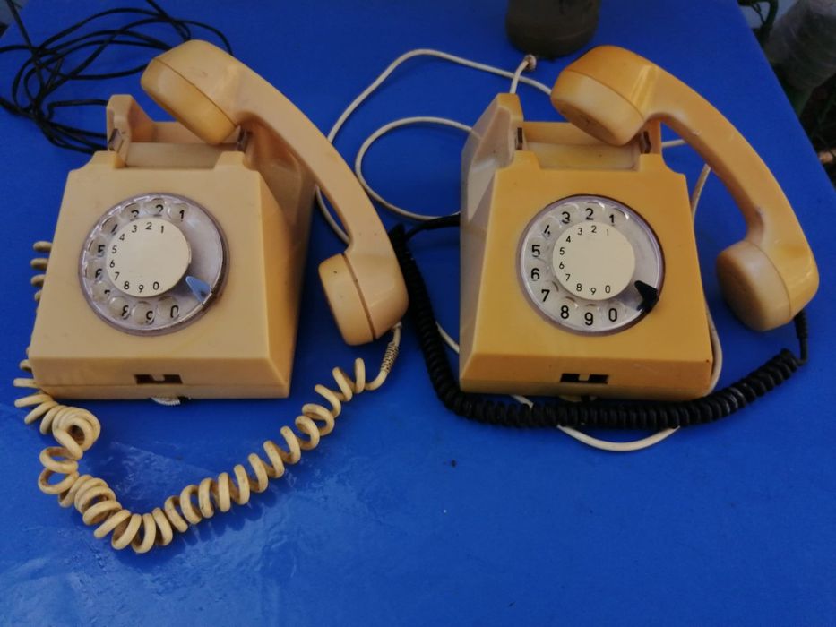 Telefon cu disc si butoane