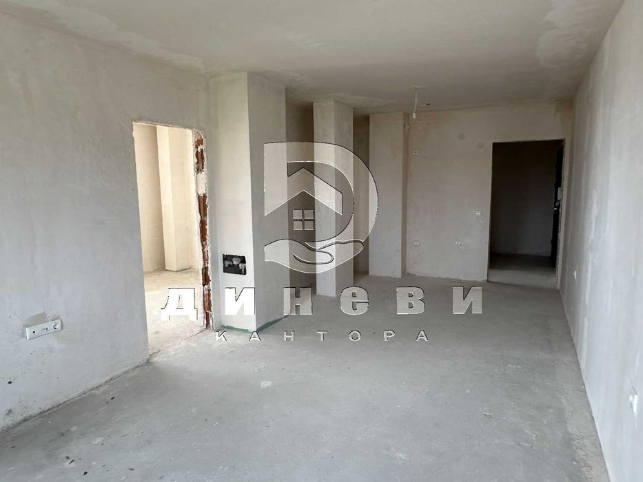 Продава се Тристаен апартамент в Стара Загора, Била - 132 кв.м за 849 €/кв.м - Снимка #6