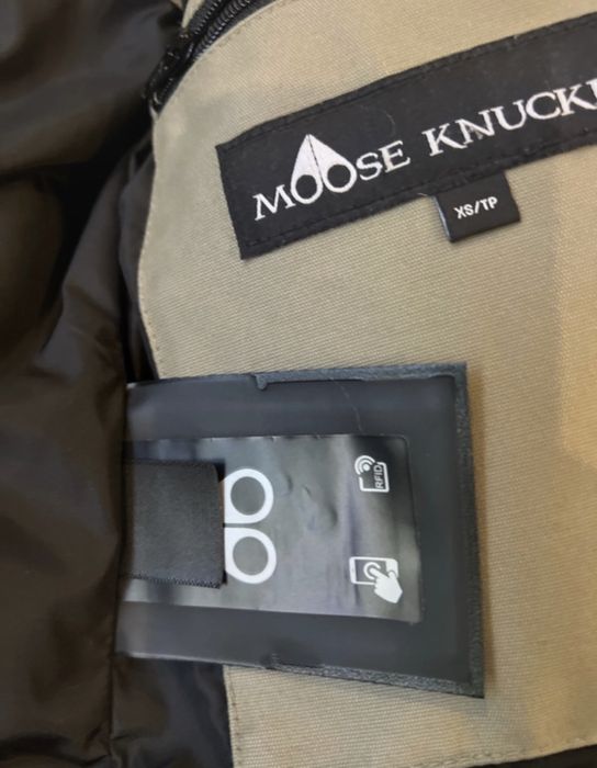 Geaca puf Moose Knuckles originala marime xs noua