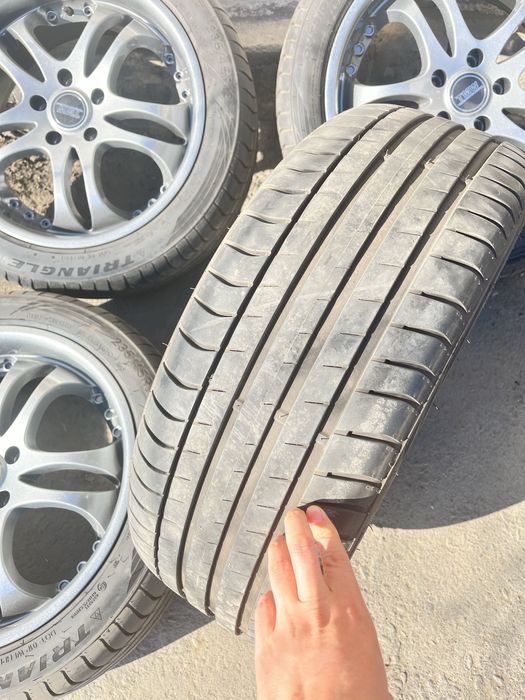 Продам Диски с Резиной