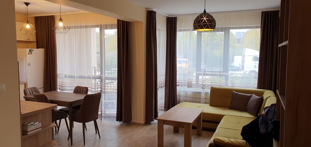 Дава се под наем Тристаен апартамент в Плевен, Дружба 1 - 110 кв.м за 612 € - Снимка #2