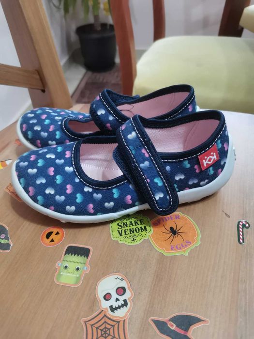 Детски пантофи за момиче