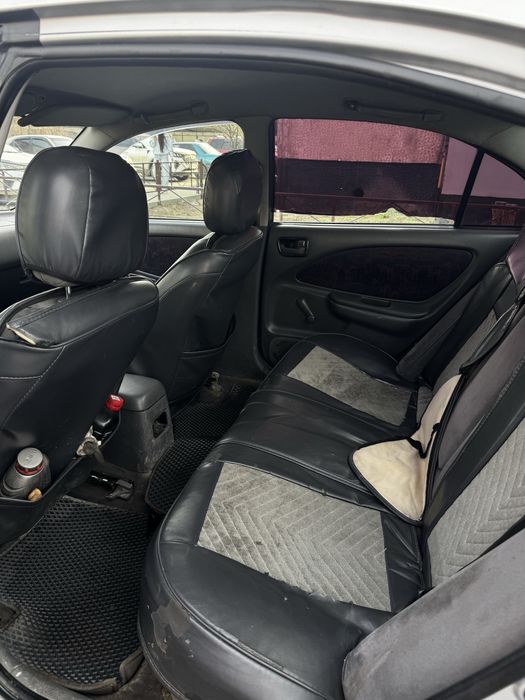 Продам Avensis 1999 г