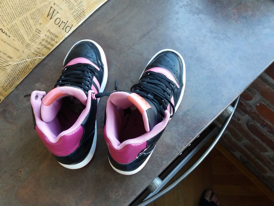 №37,5 Adidas-кожени маратонки,кецове,спортни обувки