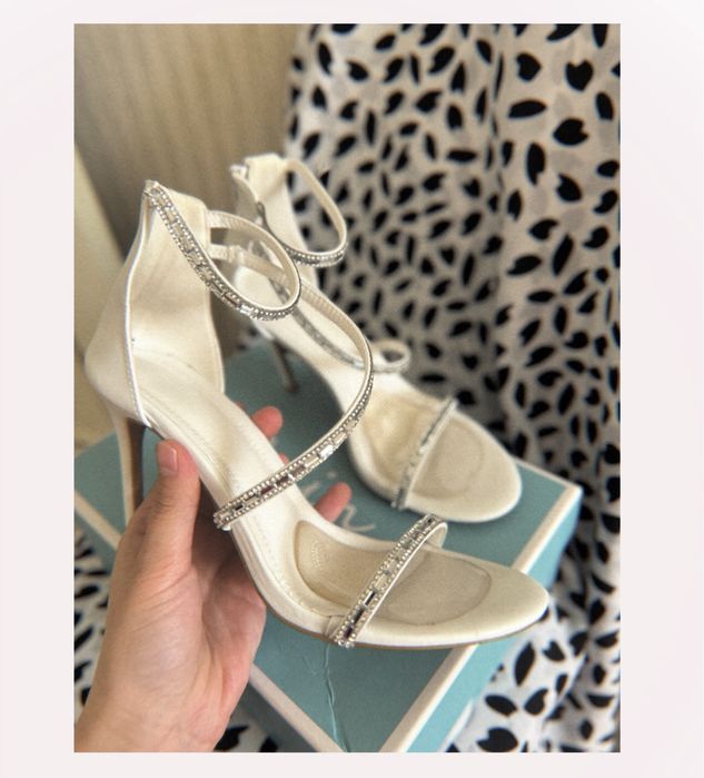 Каблук продам