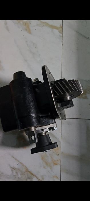 Razdatka isuzu.  5 tona.