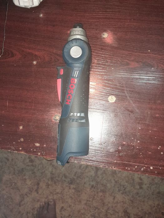 Шуруповёрт с передвижным патронов.  1/4 дюйма .