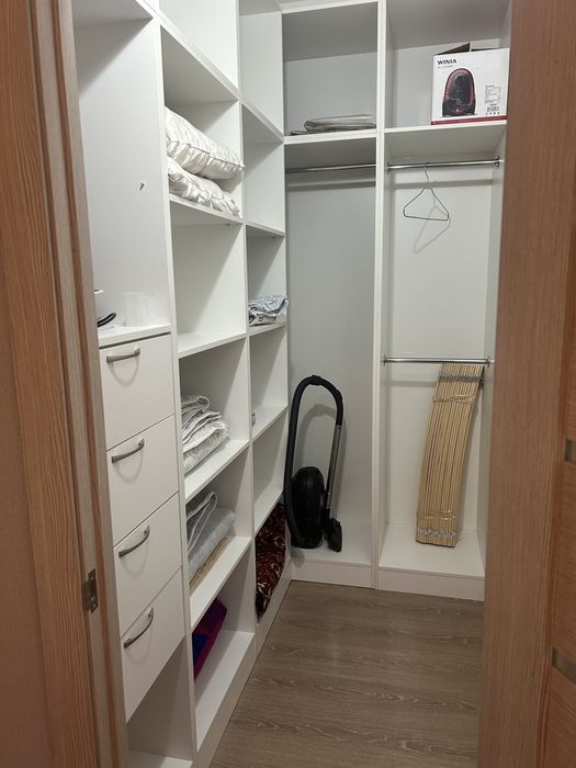 Левый берег. Хан шатыр. Медцентры.