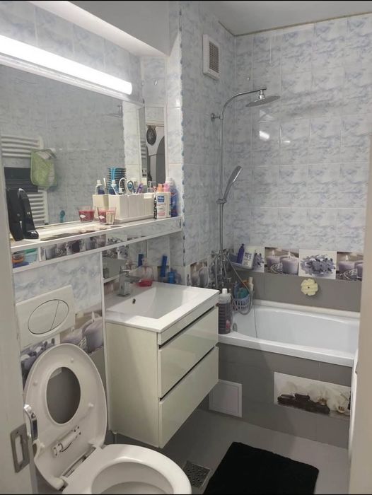 Apartament cu 4 camere