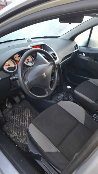 Peugeot 207, Benzina + GPL