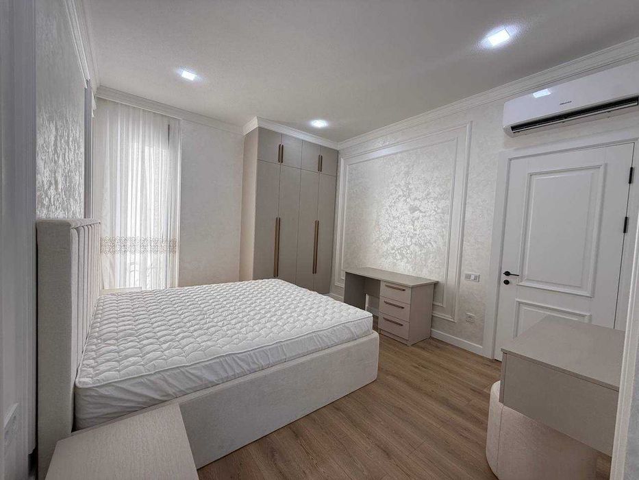 Аренда просторной 3х-комнатной у метро Космонавтов