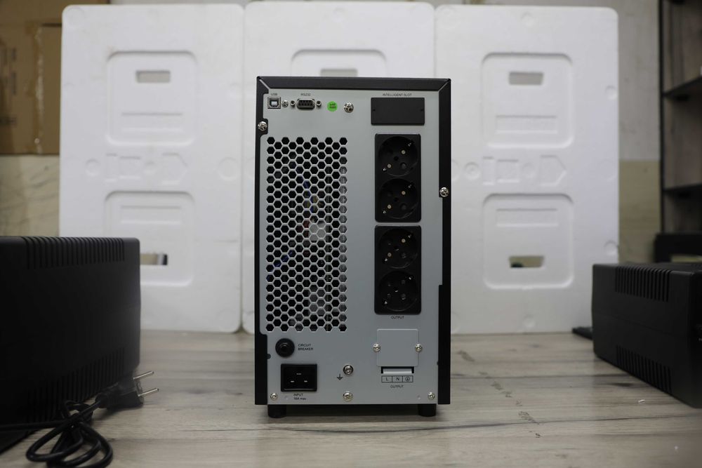 UPS ЮПС Источнику бесперебойного питания ZIPMARK 3KVA/2400W Online