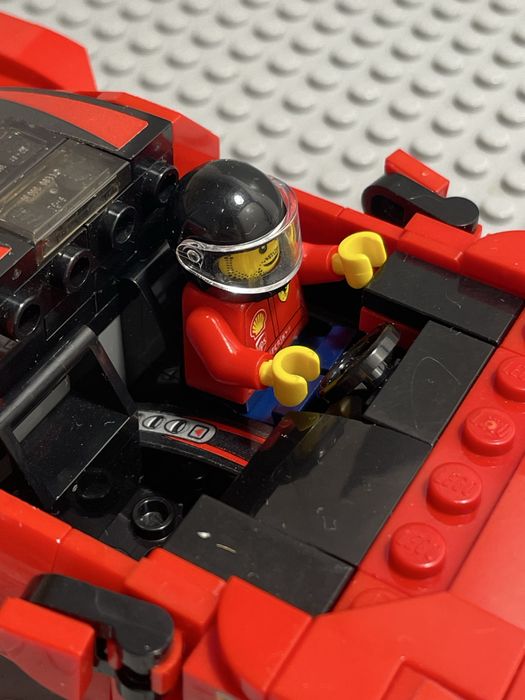 LEGO Ferrari 76895 Speed Champions