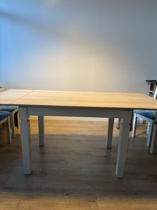 Masa extensibila 80/120-180 cm impecabila, lucrata manual