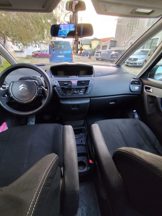 Vând Citroen C4 Picasso