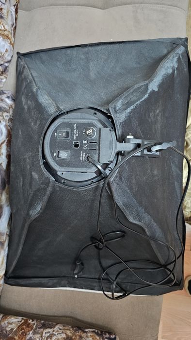 Студий свет на штативе