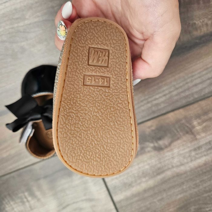 Бебешки обувки нови