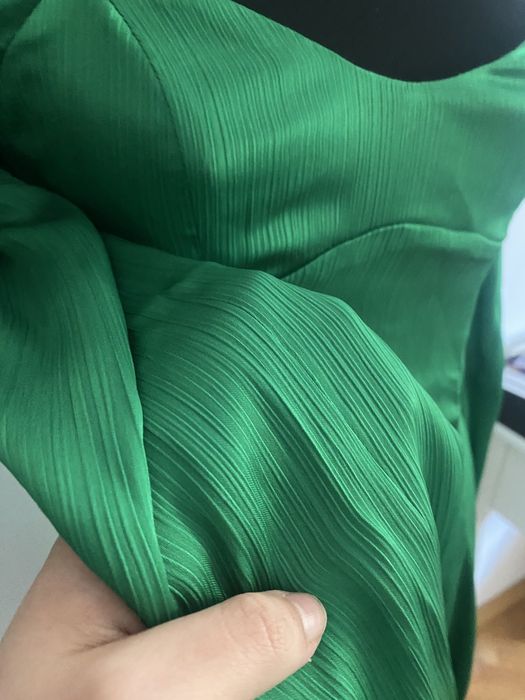 Оригинални Зелена и черна  сатенени рокли на Jack Wills