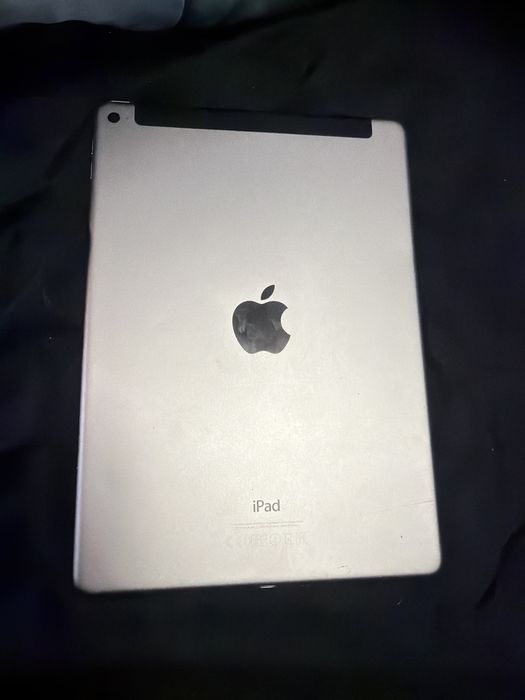 Ipad 8 Заключен..
