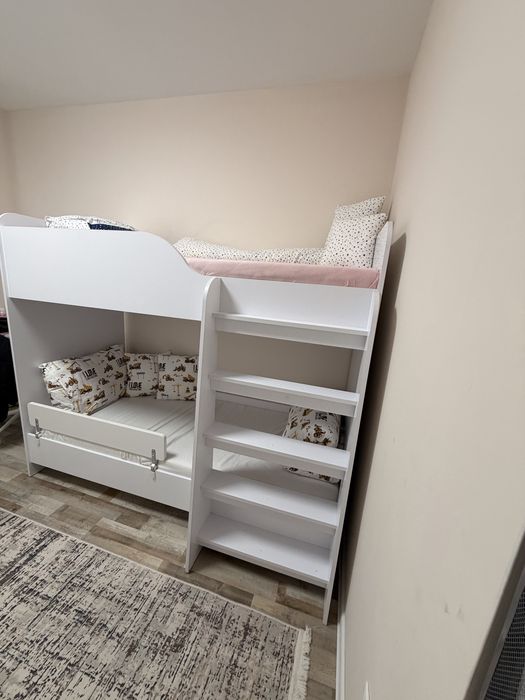 Двуетажно легло с двулицеви матраци 82/190