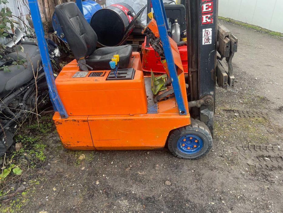 Екектрокар кларк цял или на части