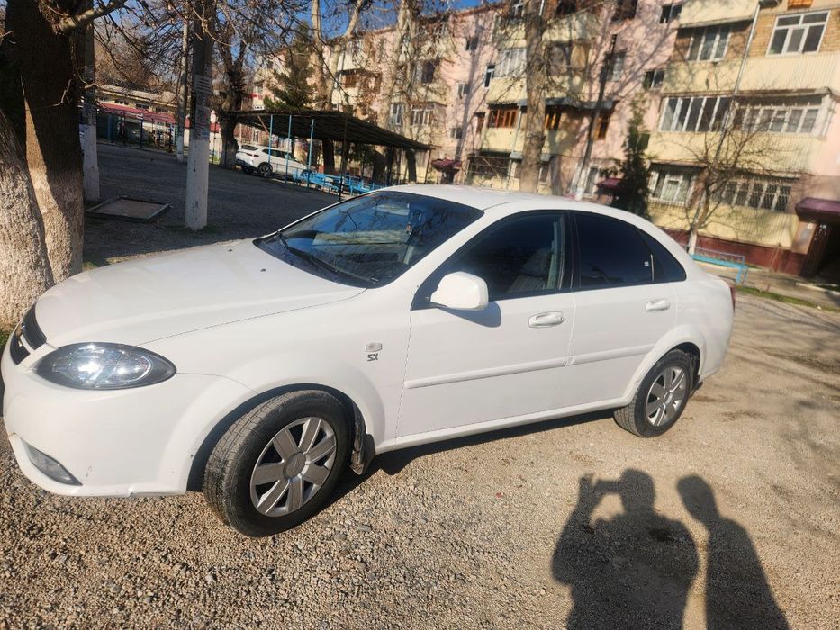 Moshina sotliadi holati ideyal harajati yoq