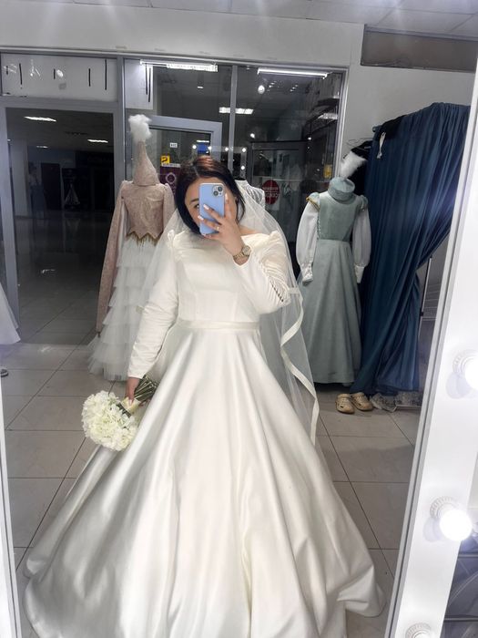 Продаётся свадебное платье