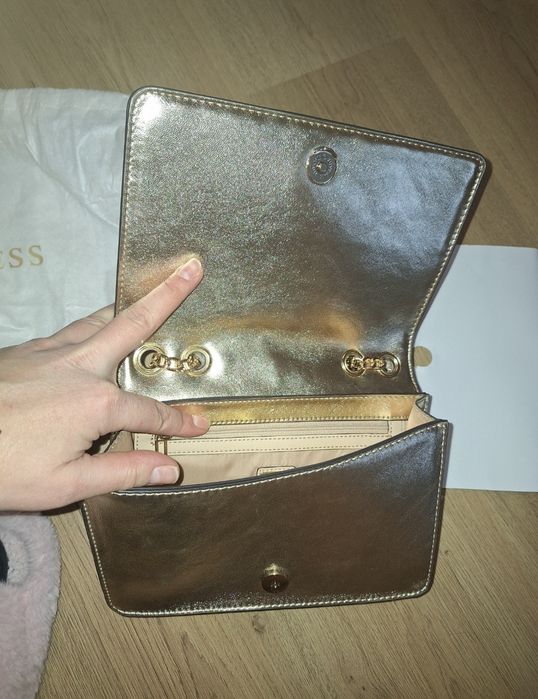 GUESS Оригинала Дамска Чанта