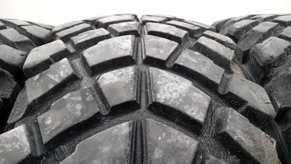 Гуми с джанти 31x10.5R15 6х139.7 - 5 бр.