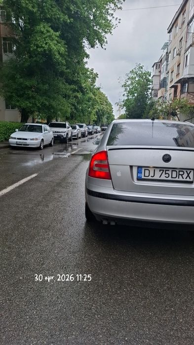 Vând skoda octavia 2