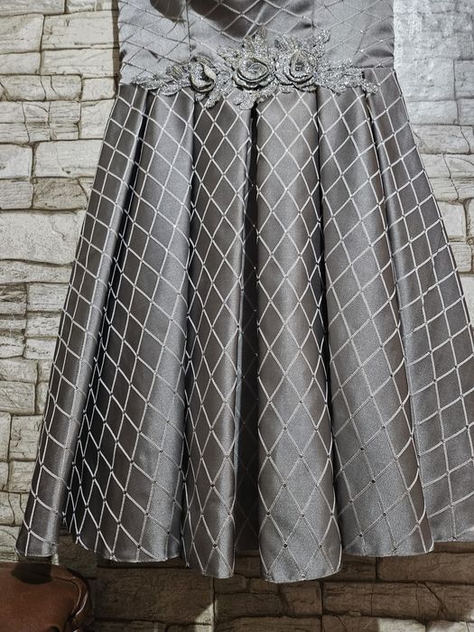 официална къса рокля