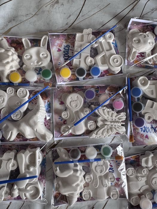 Гипс фигурка набор ішінде барлығы бар