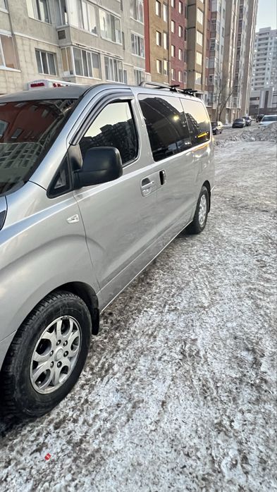 Хюндай старекс  2011 года газ бензин