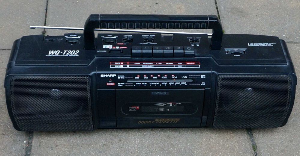 Сервизирани радиокасетофони,в отлично състояние