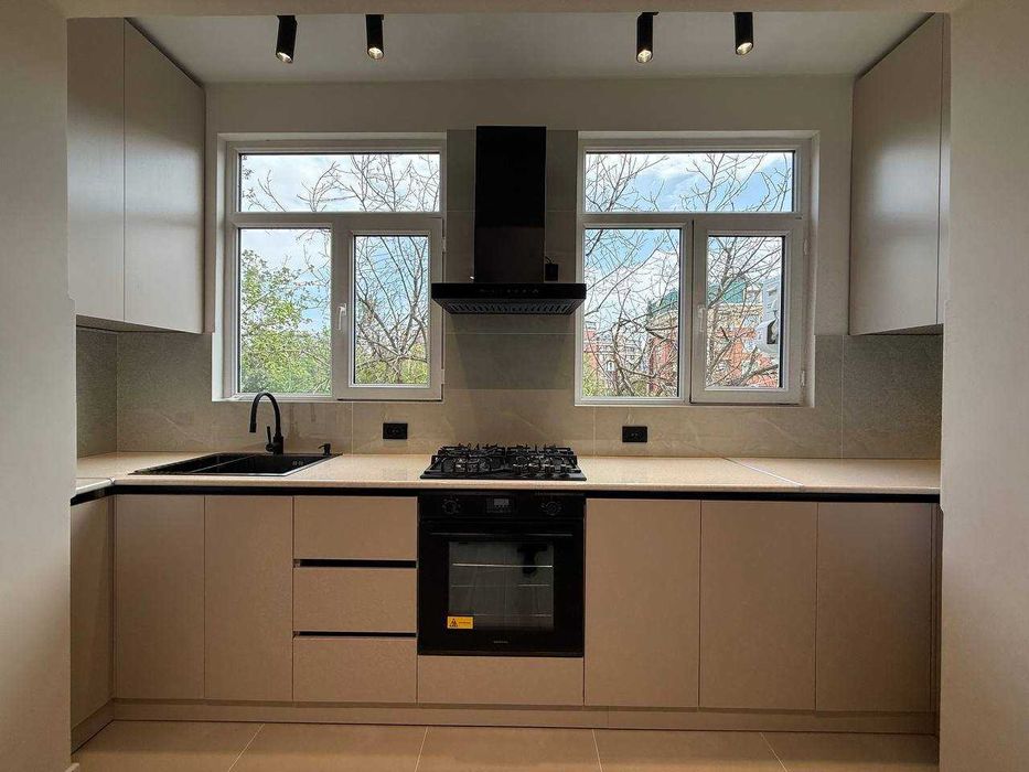 Продается  • 2в3/5/9 • Ул. Мирабад 12 Ор-р круг гостиница Россия