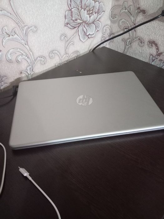 HP Noutbuk Sotiladi